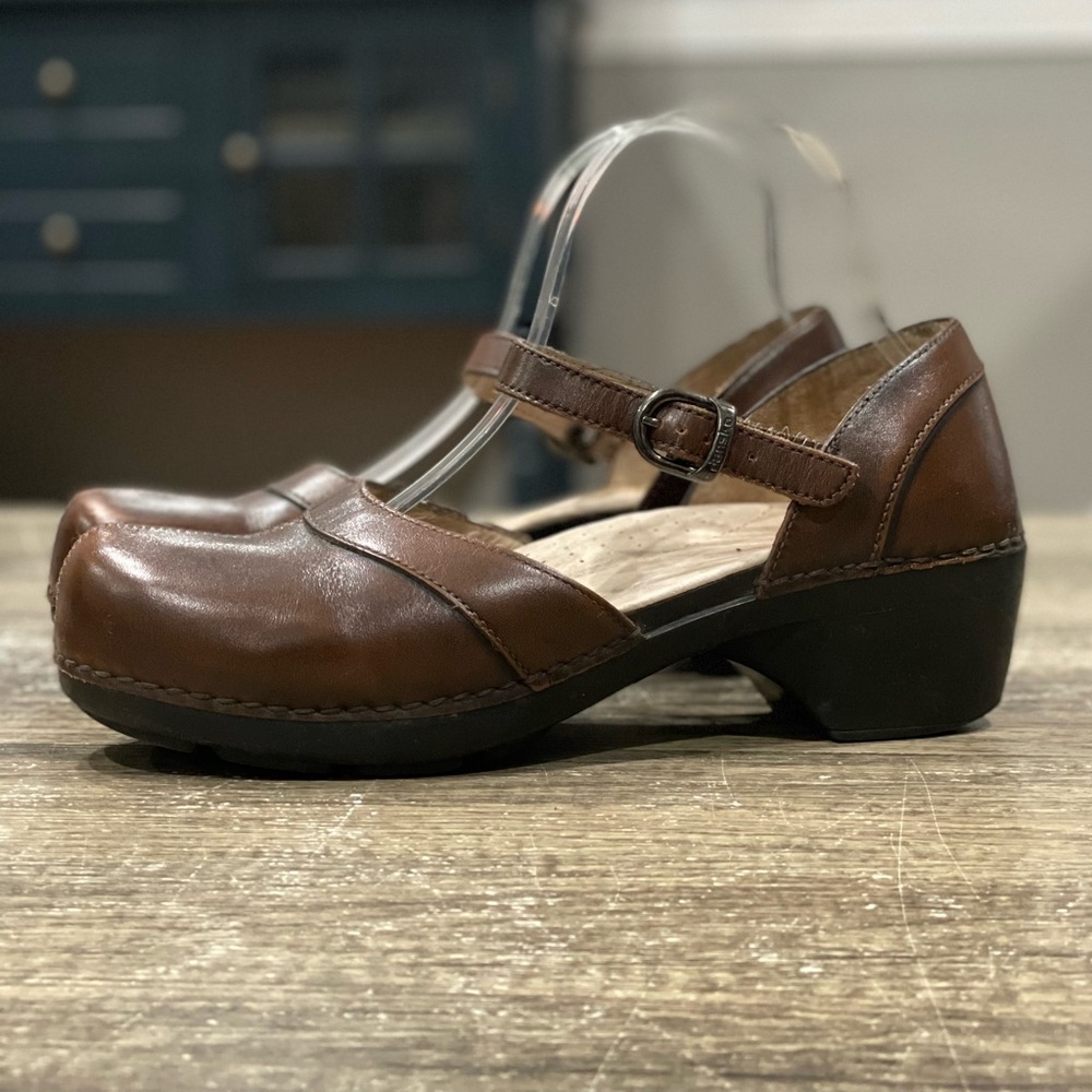Dansko Women's Sally Mary Jane Brown Leather Clogs Shoes Size 41